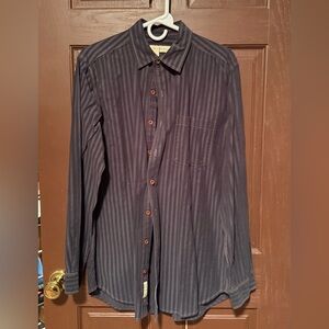Men's Size M Territory Ahead Black/Grey Striped Button up